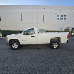 2007 chevy silverado 2500hd 6.0 v8 2wd 208k milles just smog cold ac clean title one owner reg current located in pomona 9o9236I97o 2500hd long bed ru