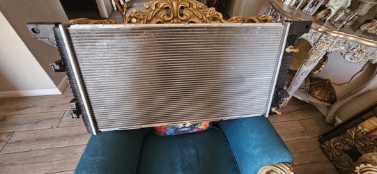 Radiator for Ford F-150 2011-2014 For 3.7L V6 Or 5.0L V8 RAD13225
