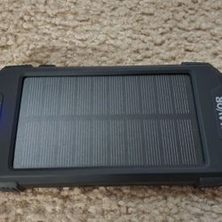 Blavor Wireless Solar Power Bank
