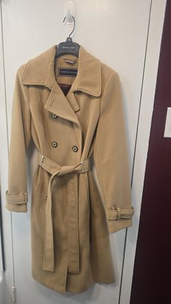 Tommy Hilfiger Tan Trench Coat size M