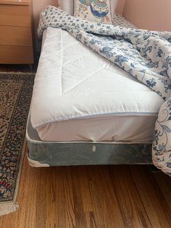 Must Go Twin Size Mattress And Box Spring