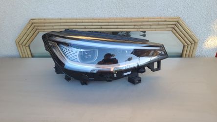 2021 - 2024 VOLKSWAGEN ID.4 RIGHT HEADLIGHT LED PASSENGER SIDE GENUINE USED OEM.  AA3