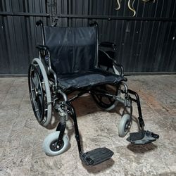 Invacare Tracer IV 21” Seat Wheelchair 450lbs Weight Capacity