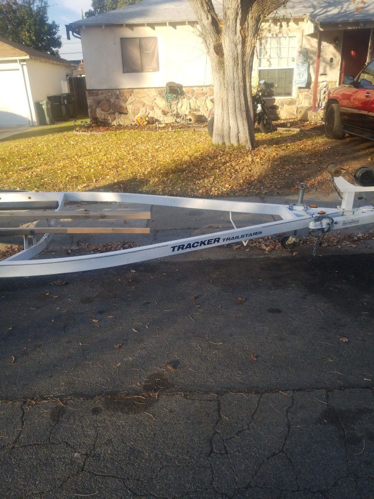Tracker troll store 19' boat trailer excellent condition spare tire included