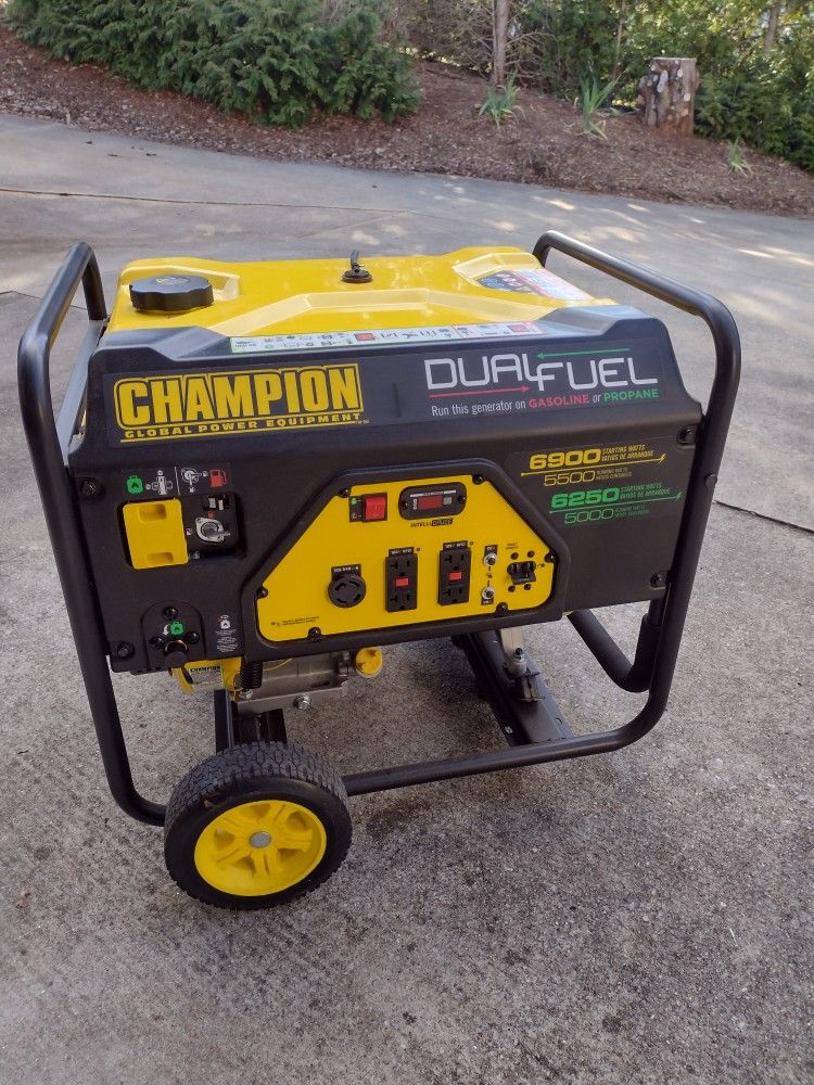 Champion 5500 Watt Dual Fuel Generator
