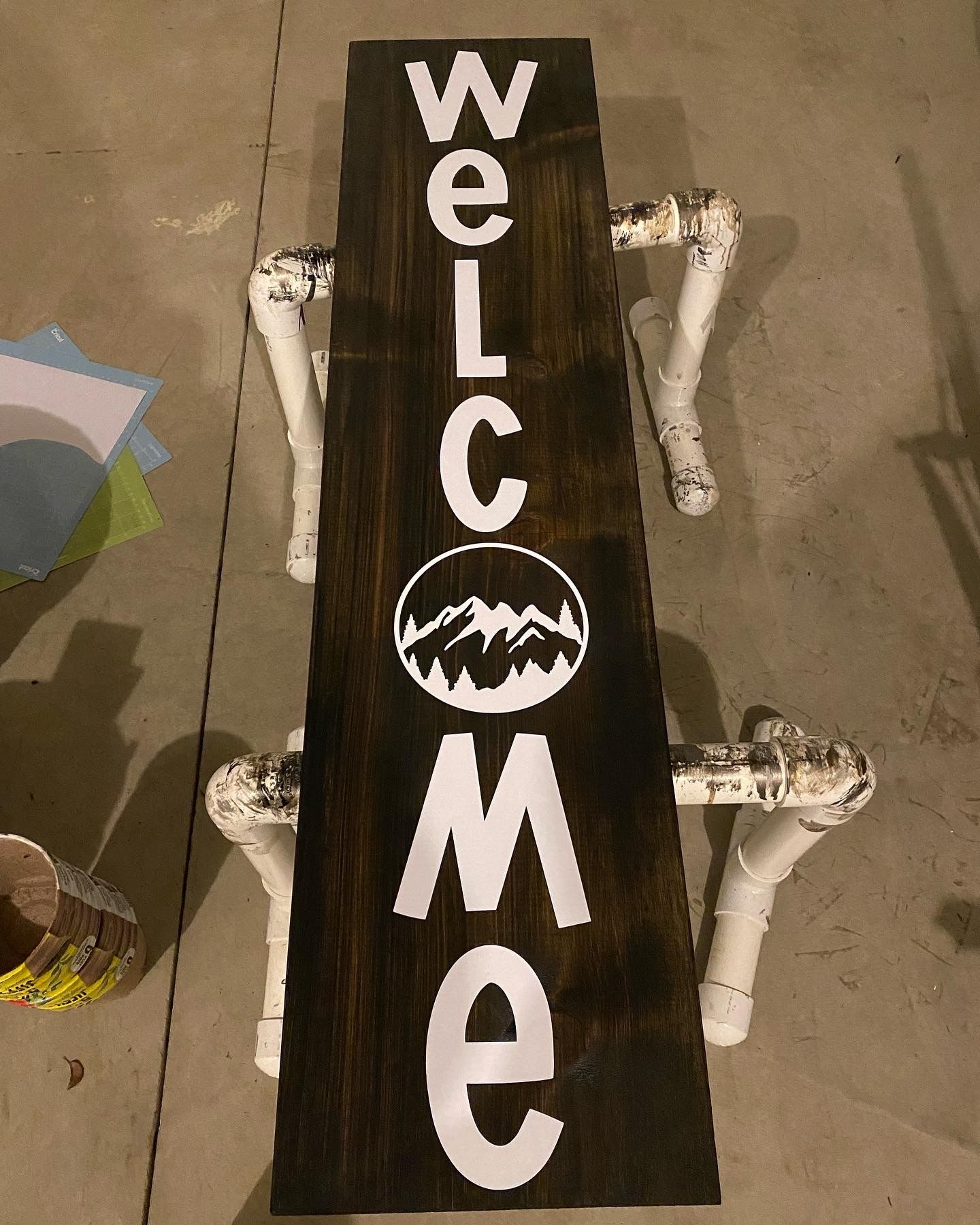 Welcome sign