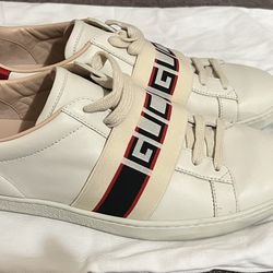 Gucci sneakers 38 authentic (Size 8 us ) 