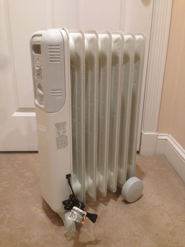 Lakewood 1500 Watt Oil Filled Radiator Portable Heater