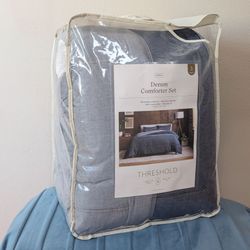 New Threshold Denim Comforter and Sham Set 3-Piece Blue King