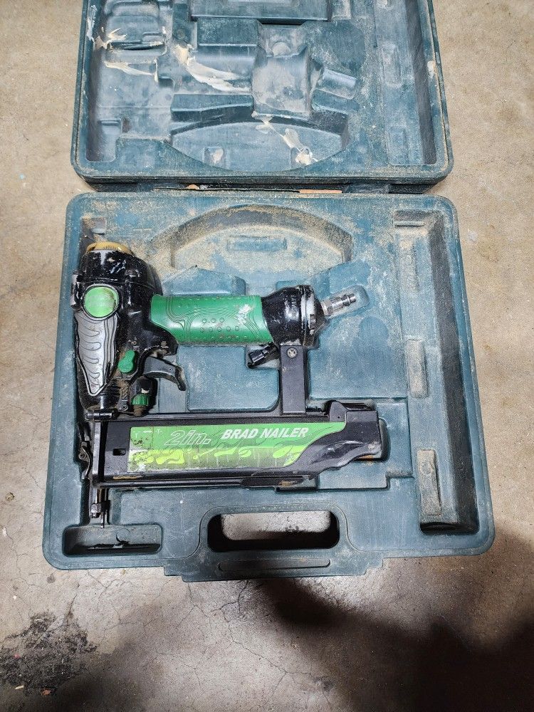 Hitachi 2 Inch Brad Nailer