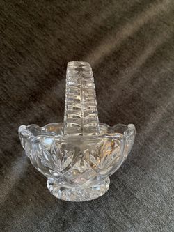 Canastita de princess House nueva $45