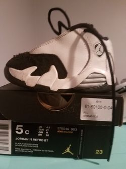 Black and White Jordans 5c