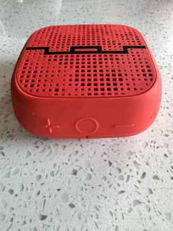 Sol Republic Punk Bluetooth Speaker