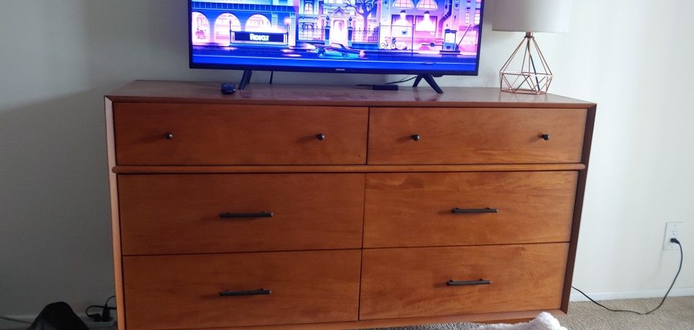 Calif. King Bedroom Set