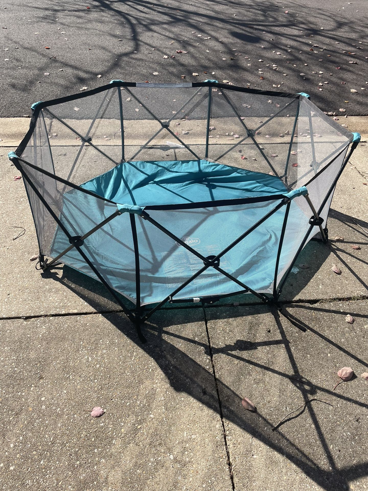 Regalo My Play Deluxe Extra Large Portable Play Yard Indoor and Outdoor, Washable, Teal