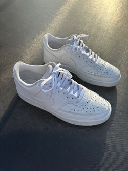 Nike Court Vision Low White Sneakers SIZE 9 Men