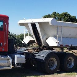 2012 Peterbilt 386 & 30ft End Dump Trailer 