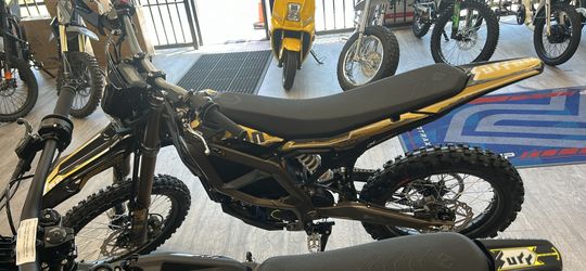 Surron Ultra Bee Electric Dirt Bike 74V GOLD