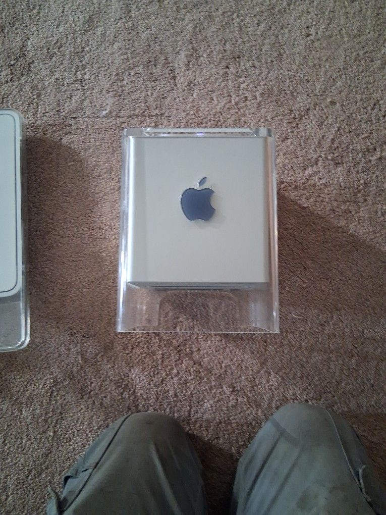 Apple G4 Cube
