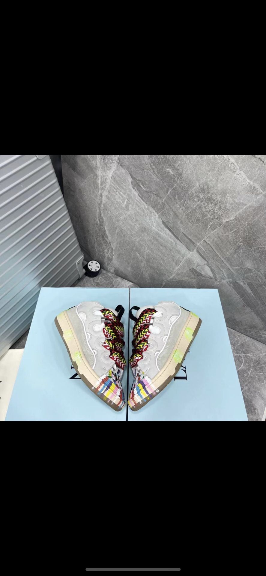 Lavin Sneaker