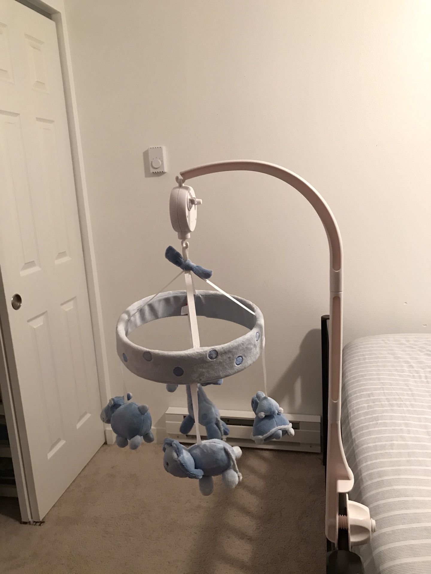 Crib toy for babies