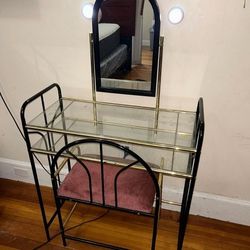 Mesita Pequeña Para Habitación. 