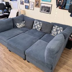 OBO Roeder Upholstered Sectional Blue sofa