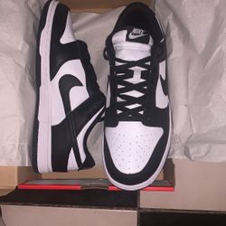 Nike Dunk Low Panda