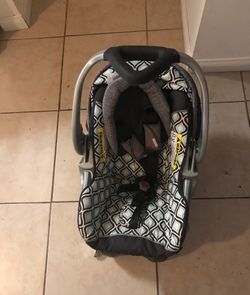 Baby trend baby seat