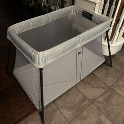 Babybjorn Travel Crib