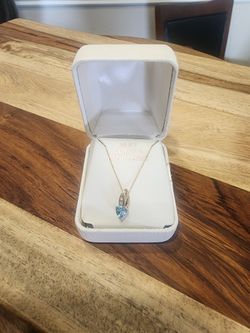 Genuine 10K Yellow Gold Blue Topaz Heart Necklace - Beautiful Condition