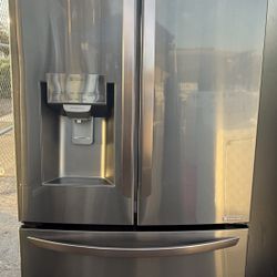 LG refrigerator 4-door $700 Ice maker working 3-month warranty