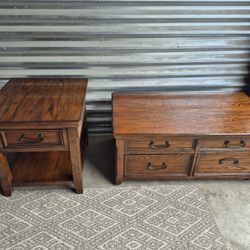 Beautiful Coffee Table and End Table 