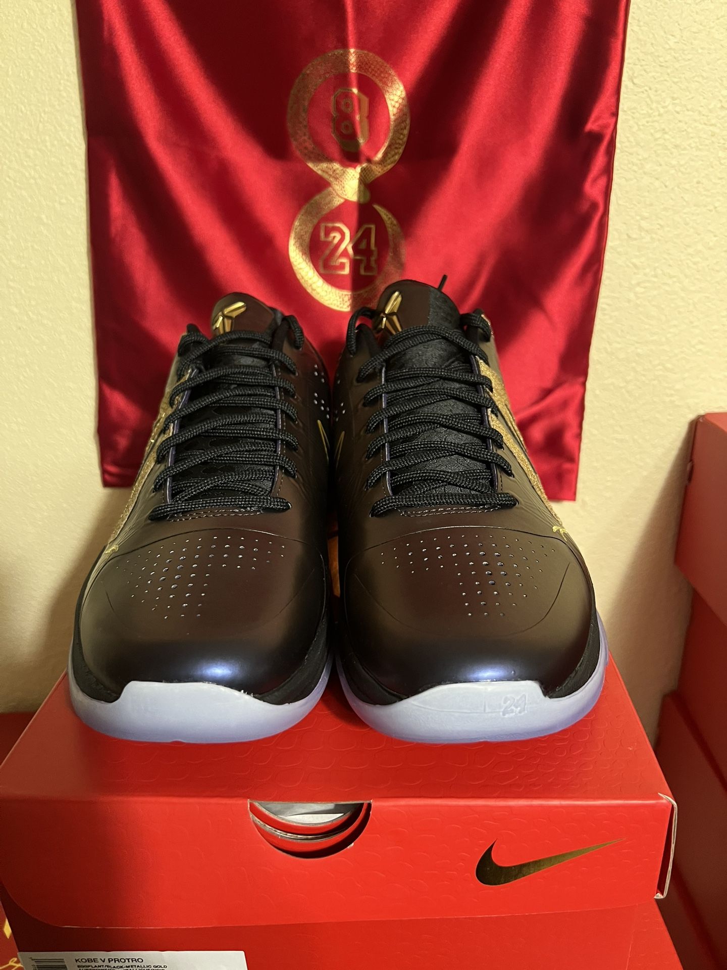 Kobe Pronto Year Of The Snake Size - Main Image