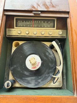 Vintage Magnavox Record Player stereo console