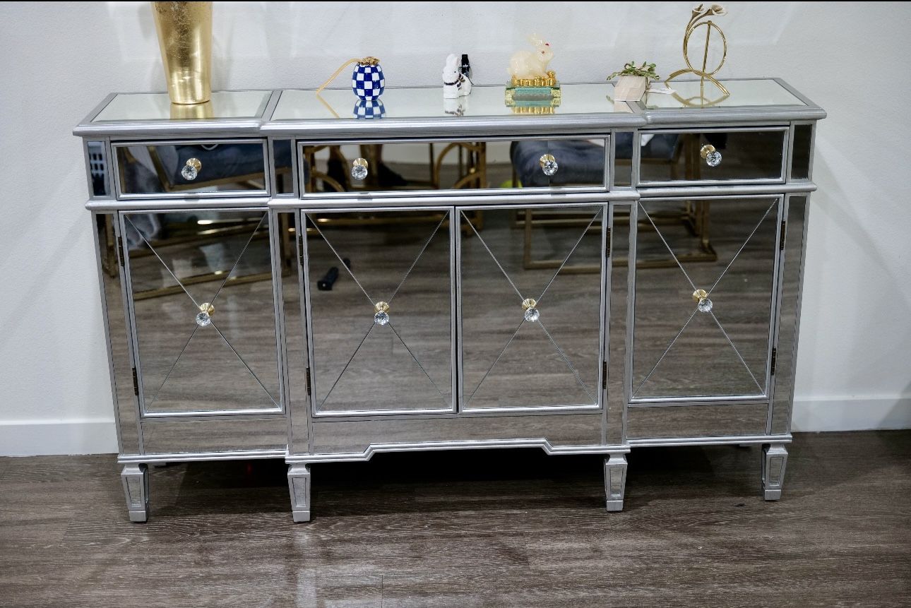Buffet Cabinet