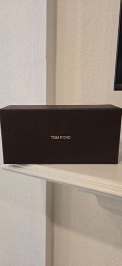Brand New Tom Ford Sunglasses Eyeglasses Medium Velvet Hard Case w/ Cleaning Cloth & Box