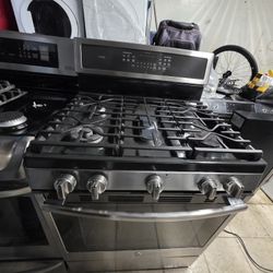 Estufa De 30 Pulgadas Disponible 