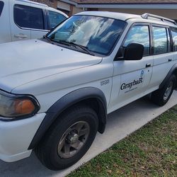 2004 mitsubishi montero sport