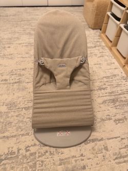 BabyBjörn Bouncer Bliss – Light Beige