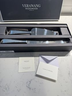 Vera Wang Wedgewood Infinity Knife & Server Set