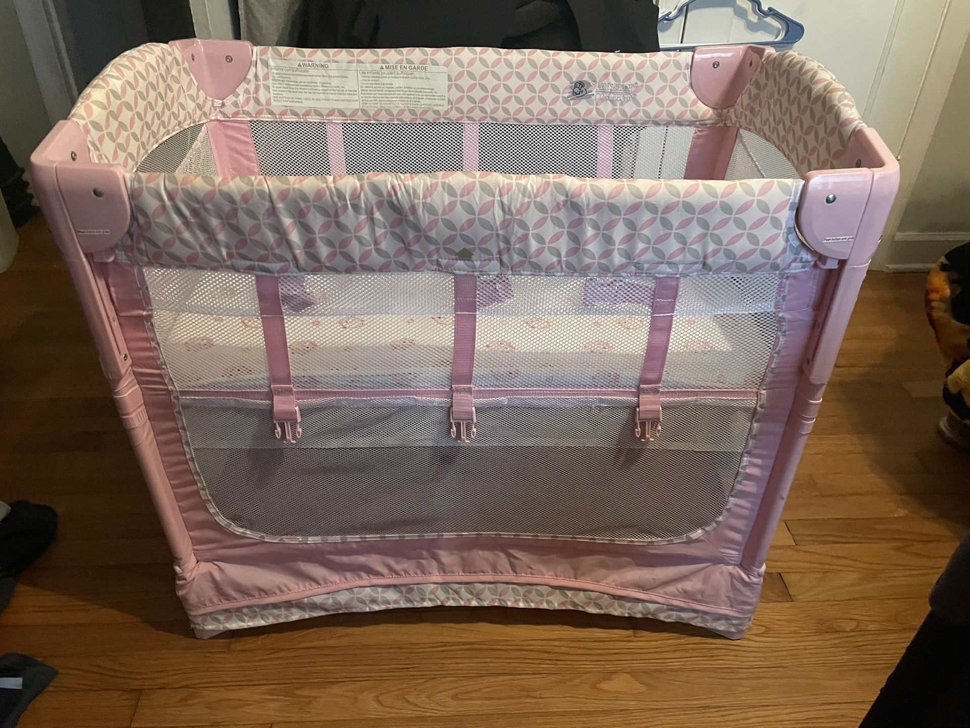 Arms Reach Mini Co-sleeper