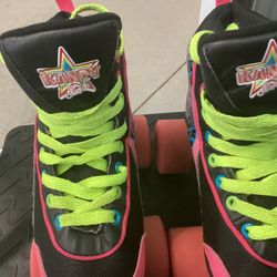 Girls 5 US Kandy Liscious Quad RollerBlades Skates 204-312 Black & Hot Pink