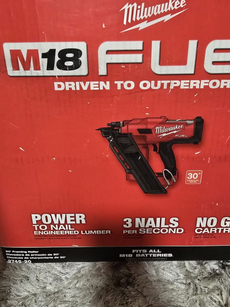 Milwaukee 30 Degree Nailer