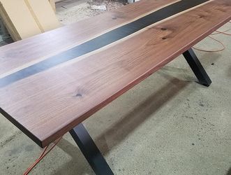 I Make River Tables