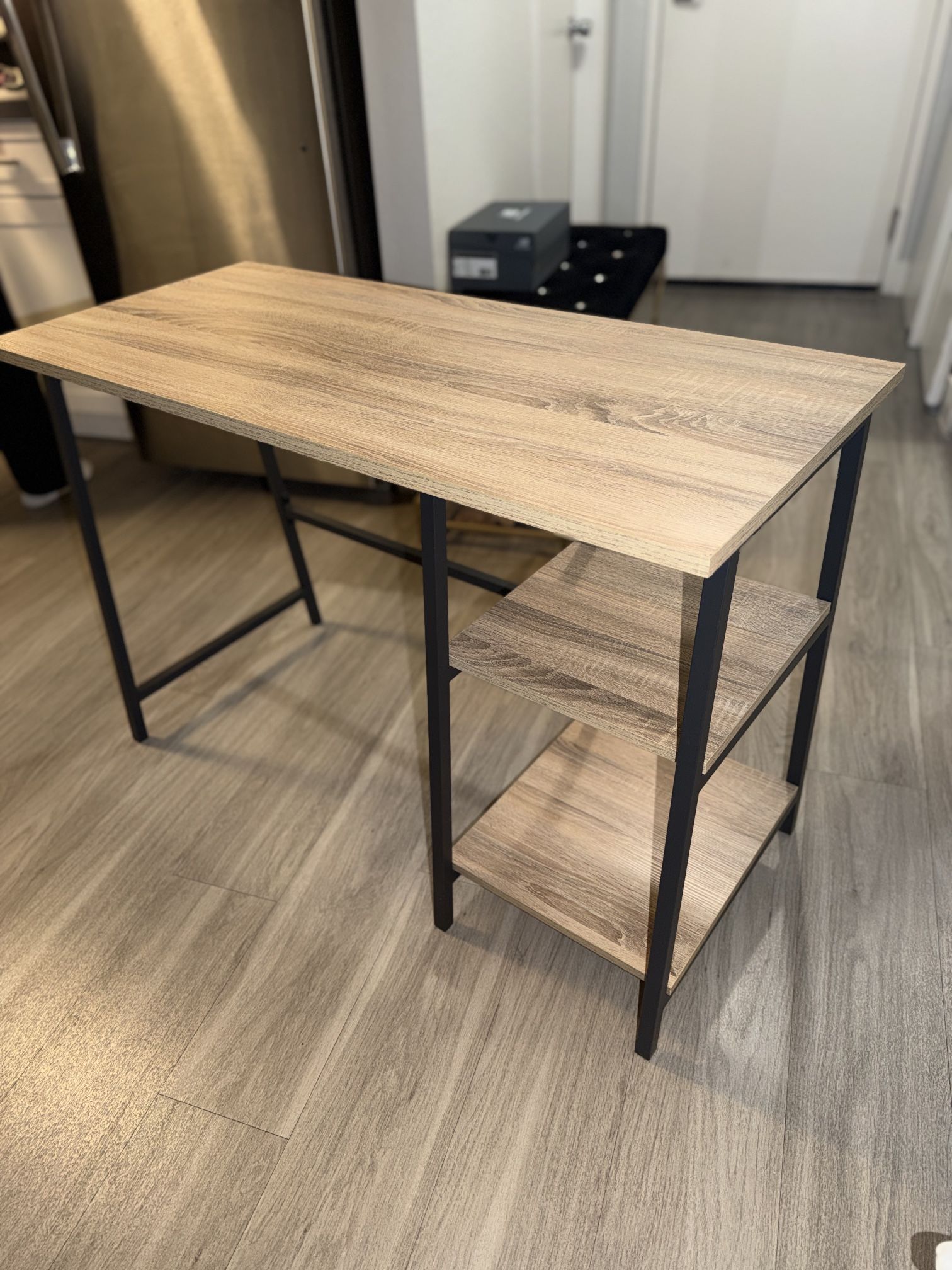 Desk Table