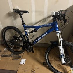 Mountain Bike 26-in Wheels