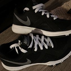 Like New Nike Women’s Six 8.5 Running Shoes 