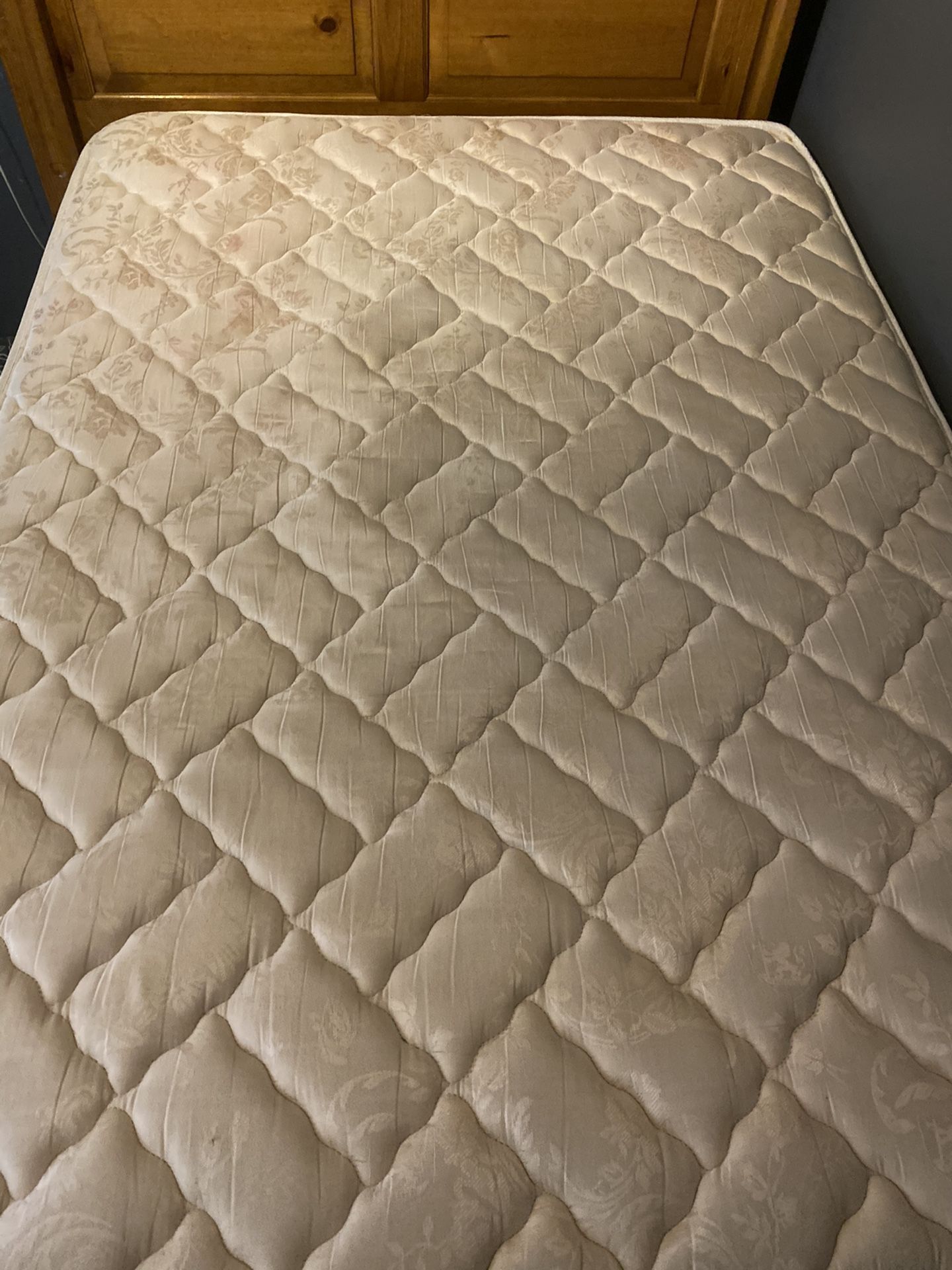 FREE FULL SIZE MATTRESS