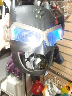Adult Batman talking light up mask